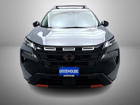 Certified 2025 Nissan Rogue SV AWD/4WD image 2