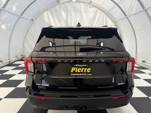 New 2025 Ford Explorer Active image 3