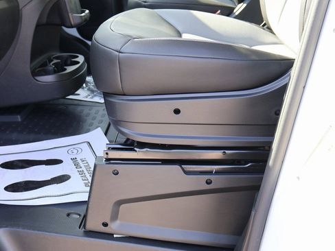 New 2026 RAM ProMaster 2500 w/ Premium Convenience Group FWD image 21