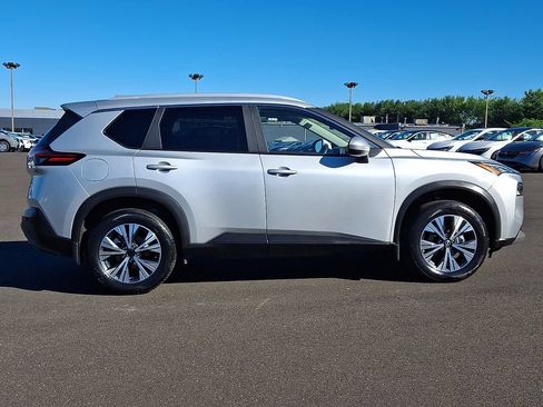 Certified 2023 Nissan Rogue SV w/ SV Premium B Package AWD/4WD image 8