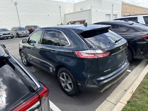 Used 2019 Ford Edge SEL w/ Equipment Group 201A FWD image 10