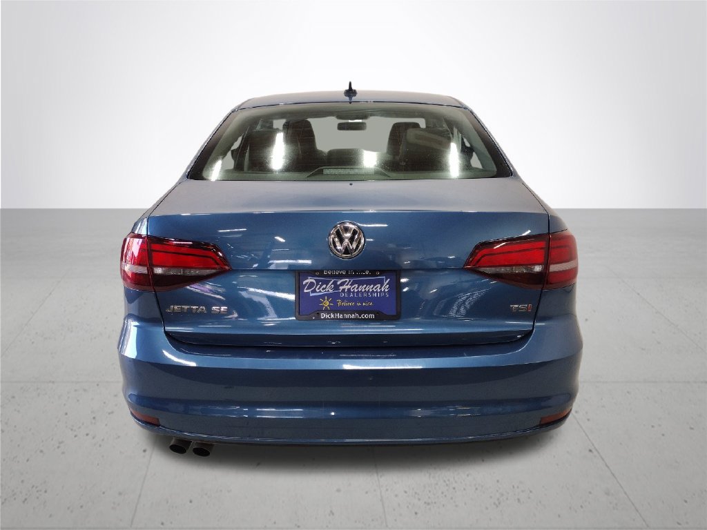 Used 2017 Volkswagen Jetta SE FWD image 12