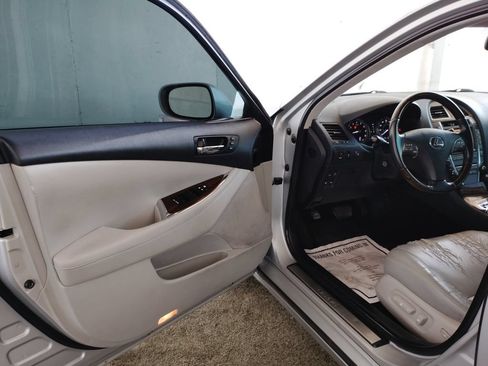 Used 2011 Lexus ES 350 FWD image 18