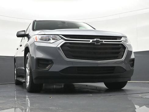 Used 2020 Chevrolet Traverse LS FWD image 35