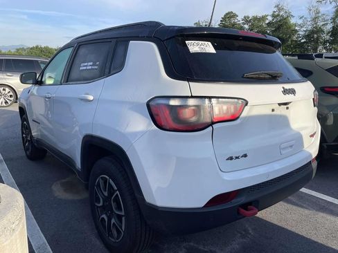 Used 2024 Jeep Compass Trailhawk AWD/4WD image 3