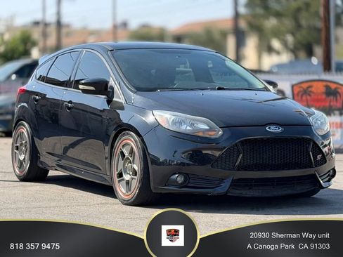 Used 2014 Ford Focus ST w/ Equipment Group 201A image 1