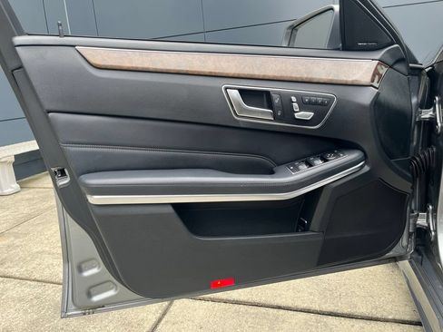 Used 2014 Mercedes-Benz E 350 Sedan image 11