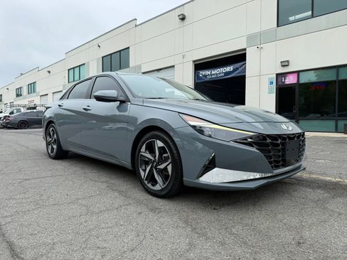 Used 2021 Hyundai Elantra Limited w/ Cargo Package FWD image 2