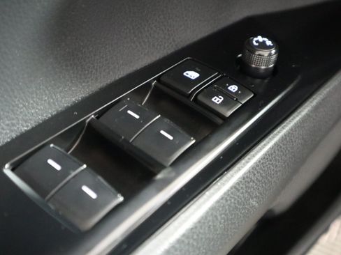 Used 2025 Toyota Camry LE FWD image 34