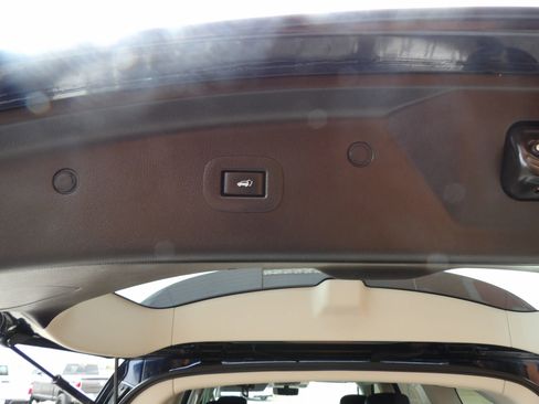 Used 2021 INFINITI QX80 Luxe image 39