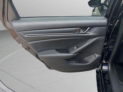 Used 2022 Honda Accord Sport image 17