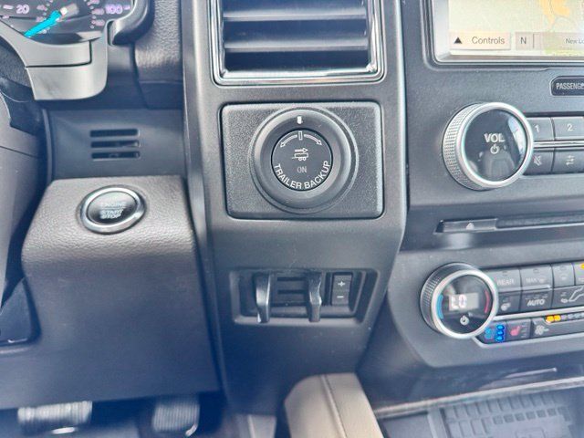 Used 2018 Ford Expedition Limited w/ Equipment Group 301A AWD/4WD image 35