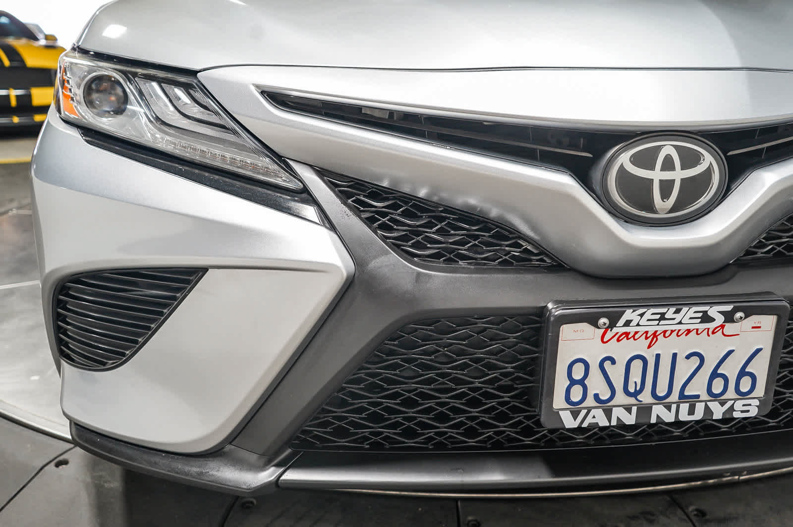 Used 2020 Toyota Camry XSE w/ Navigation Package FWD image 11