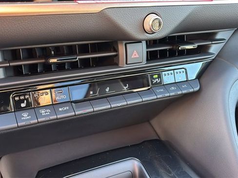 New 2026 Toyota Crown Limited w/ Advanced Technology Package image 19