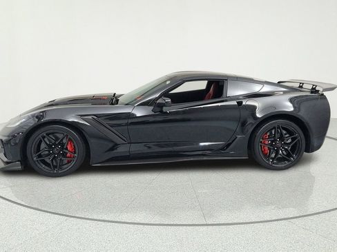 Certified 2019 Chevrolet Corvette ZR1 RWD image 2