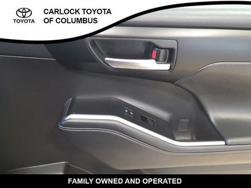 Used 2025 Toyota Highlander XSE AWD/4WD image 22
