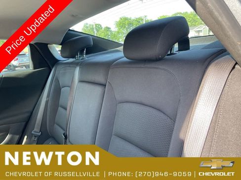 Used 2024 Chevrolet Malibu LT FWD image 40