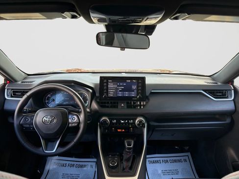 Used 2021 Toyota RAV4 SE w/ Weather & Moonroof Package AWD/4WD image 22