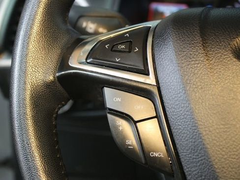 Used 2024 Ford Edge SEL image 23