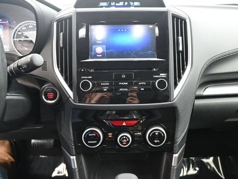 Used 2023 Subaru Forester Premium AWD/4WD image 12
