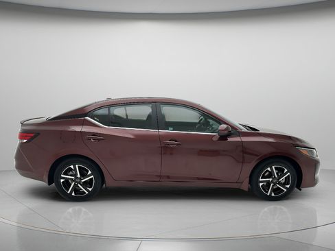Used 2024 Nissan Sentra SV w/ All-Weather Package FWD image 4