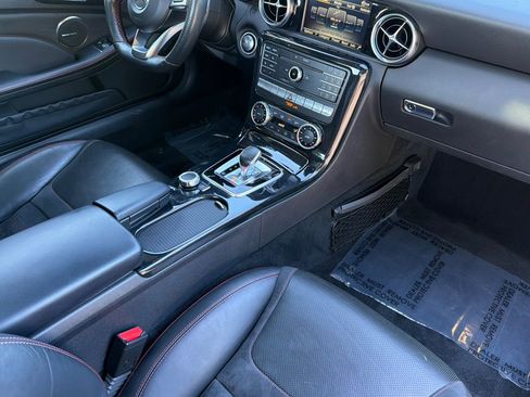 Used 2017 Mercedes-Benz SLC 43 AMG image 19