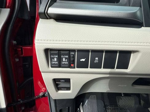 Certified 2025 Honda Odyssey EX-L image 35