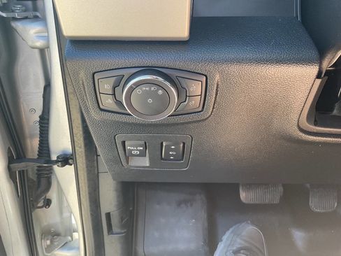 Used 2019 Ford F150 Lariat w/ Trailer Tow Package AWD/4WD image 16