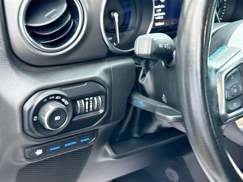 Used 2022 Jeep Wrangler Unlimited Rubicon 4xe AWD/4WD image 12