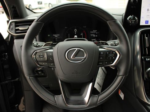 Used 2026 Lexus LX 700h Luxury w/ Appearance Package image 12