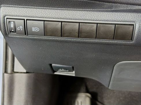 Used 2024 Toyota Corolla SE FWD image 15