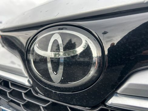 Used 2022 Toyota Corolla XSE image 31