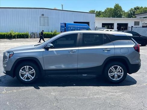 Certified 2024 GMC Terrain SLE AWD/4WD image 7
