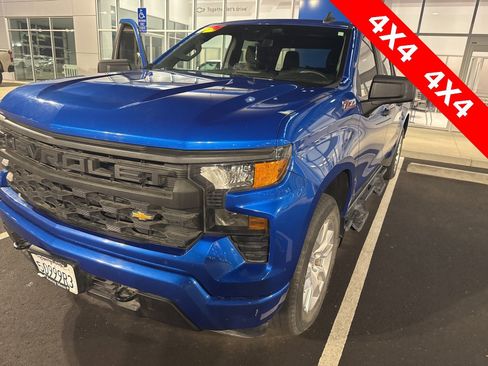 Used 2022 Chevrolet Silverado 1500 Custom image 2