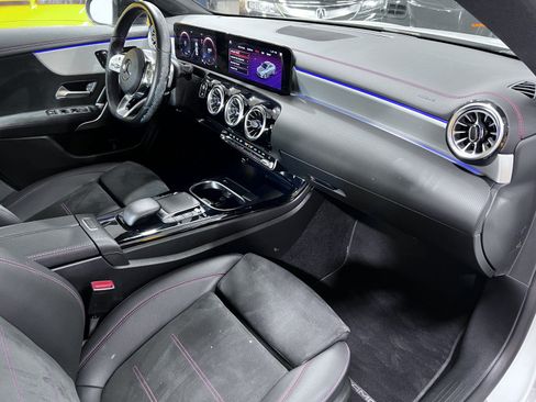 Used 2023 Mercedes-Benz CLA 250 image 16
