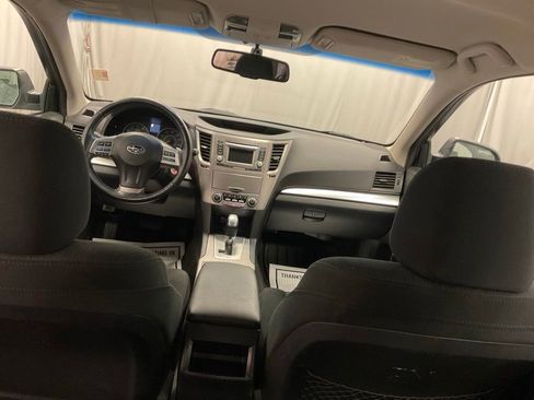 Used 2014 Subaru Legacy 2.5i Premium AWD/4WD image 4