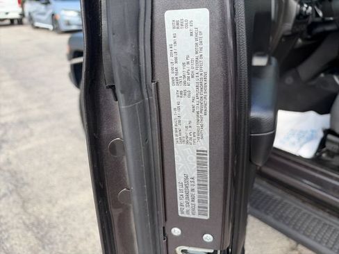 Used 2025 Jeep Wrangler Sport AWD/4WD image 33