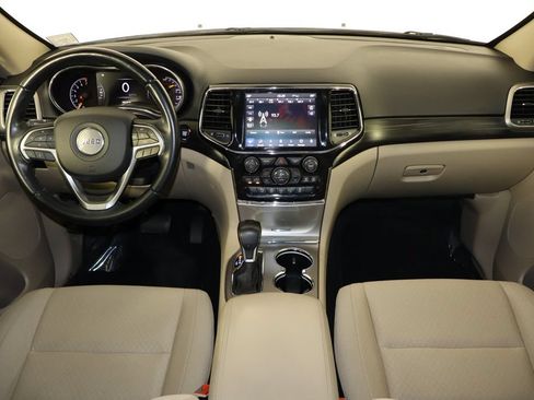 Used 2022 Jeep Grand Cherokee Laredo E RWD image 13