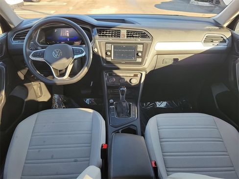 Used 2024 Volkswagen Tiguan S image 9