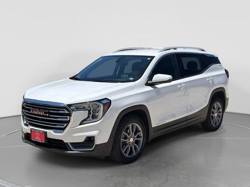 Used 2023 GMC Terrain SLT w/ Tech Package AWD/4WD image 8