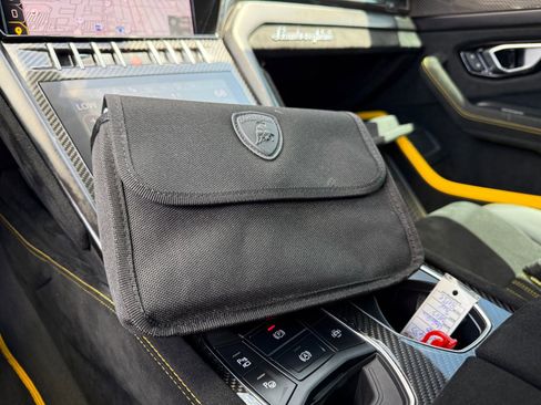 Used 2024 Lamborghini Urus Performante image 36