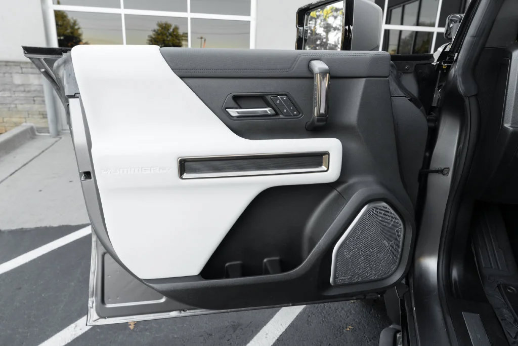 Used 2022 GMC Hummer EV Edition 1 w/ LPO, Illumination Package AWD/4WD image 21