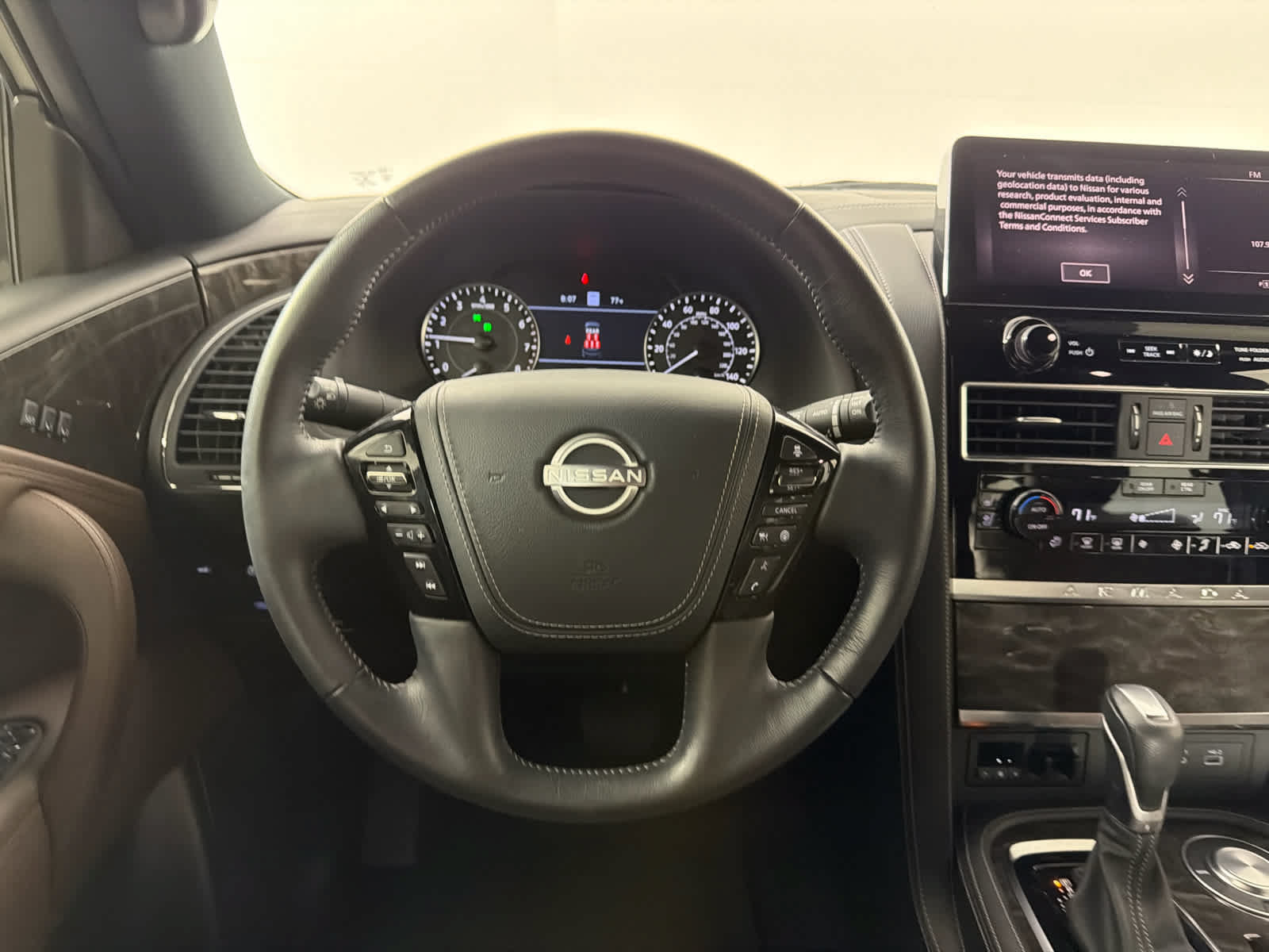 Certified 2024 Nissan Armada Platinum w/ Captain's Chairs Package RWD image 18