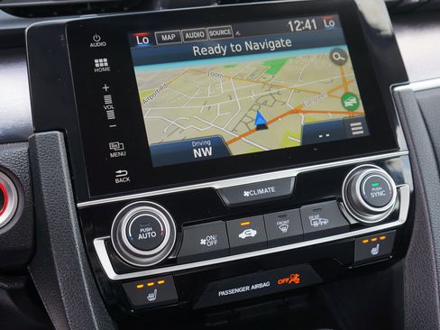 Used 2017 Honda Civic Touring image 19