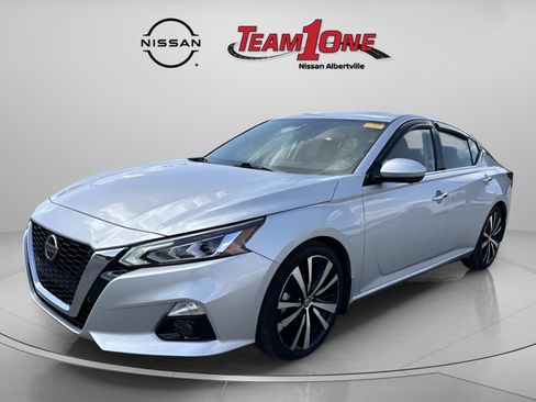 Used 2019 Nissan Altima 2.5 Platinum FWD image 4