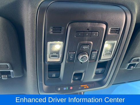 Used 2021 Chevrolet Tahoe Z71 w/ Z71 Off-Road Package image 32