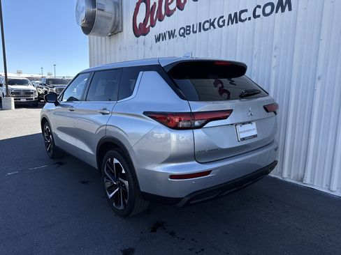 Used 2022 Mitsubishi Outlander ES image 8