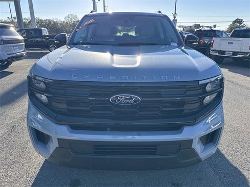 New 2026 Ford Expedition Max Active image 2