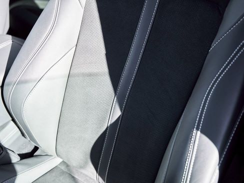 Used 2025 Aston Martin DBX 707 image 50