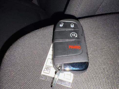 Used 2021 Jeep Renegade Latitude image 13